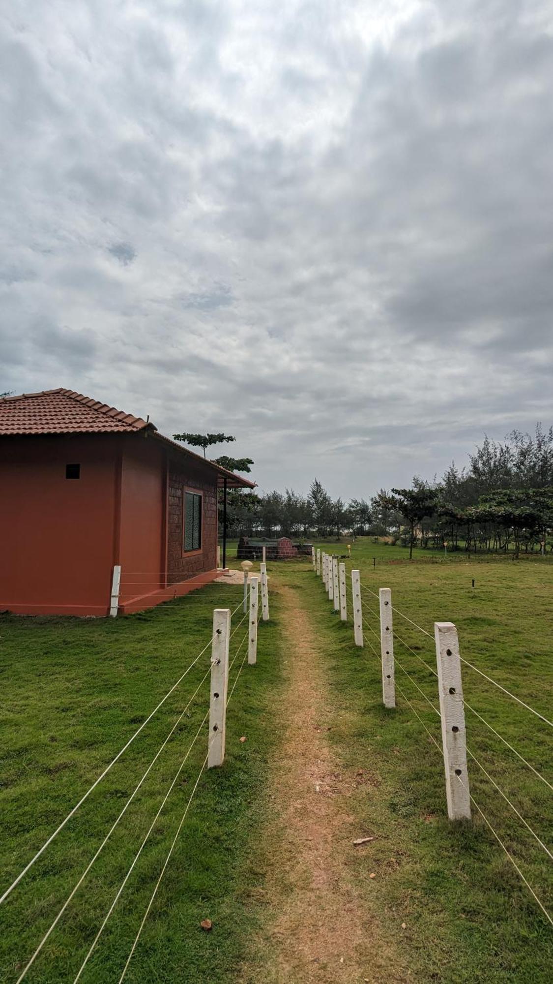 5 Mile Beach Resort Kumta Extérieur photo